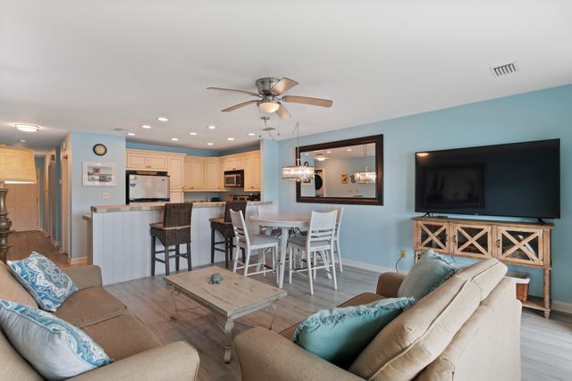 111 S Driftwood Bay UNIT 123, Miramar Beach, FL 32550