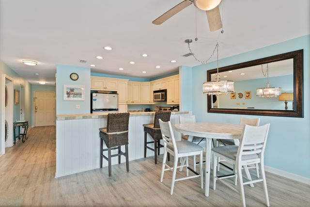 111 S Driftwood Bay UNIT 123, Miramar Beach, FL 32550