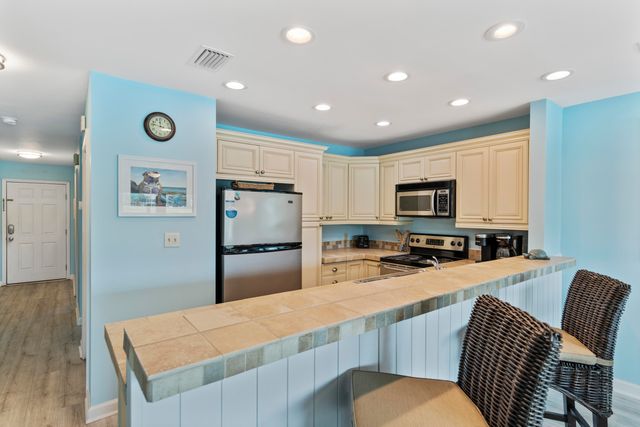 111 S Driftwood Bay UNIT 123, Miramar Beach, FL 32550