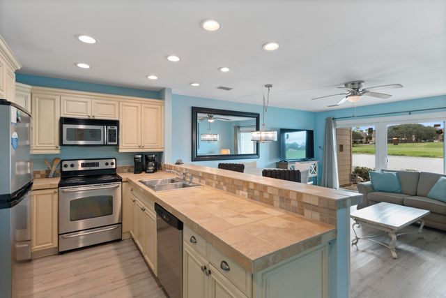 111 S Driftwood Bay UNIT 123, Miramar Beach, FL 32550