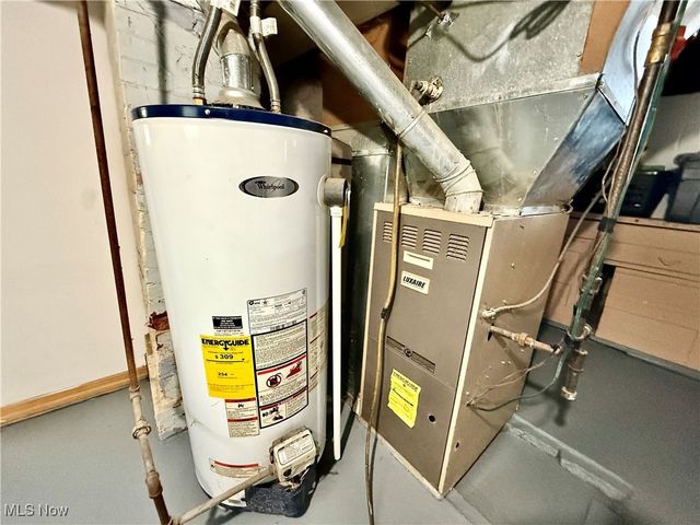 1447 Grove Avenue NW, Warren, OH 44483