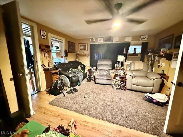 1447 Grove Avenue NW, Warren, OH 44483