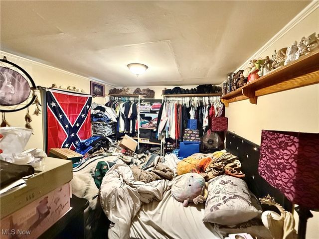 1447 Grove Avenue NW, Warren, OH 44483