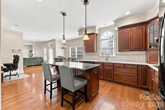 633 Peacehaven Road, Kannapolis, NC 28083