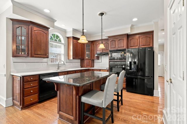 633 Peacehaven Road, Kannapolis, NC 28083