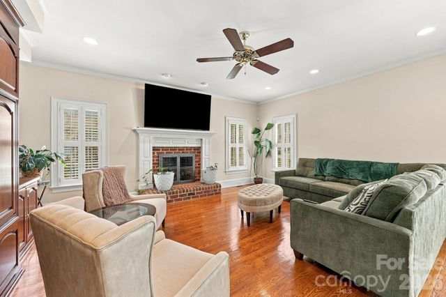633 Peacehaven Road, Kannapolis, NC 28083
