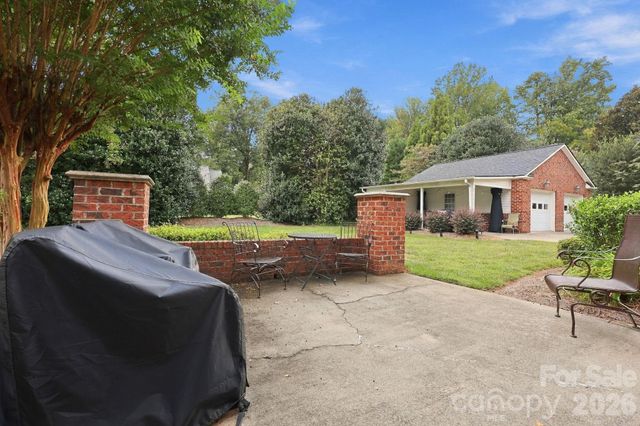 633 Peacehaven Road, Kannapolis, NC 28083