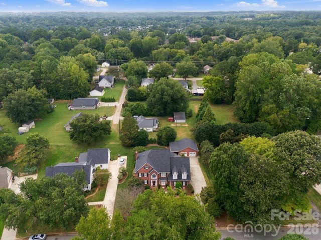 633 Peacehaven Road, Kannapolis, NC 28083