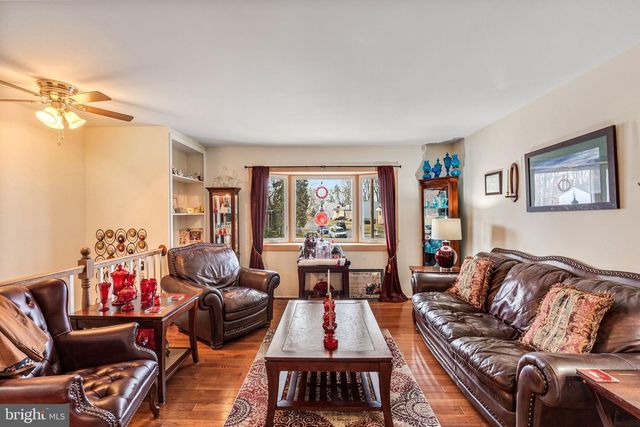 13203 DELANEY RD, Woodbridge, VA 22193