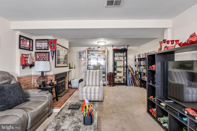 13203 DELANEY RD, Woodbridge, VA 22193