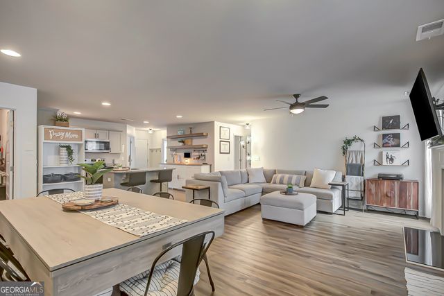 240 Avalee Road, Brooks, GA 30205