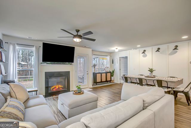 240 Avalee Road, Brooks, GA 30205