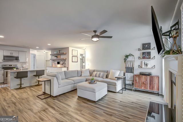 240 Avalee Road, Brooks, GA 30205