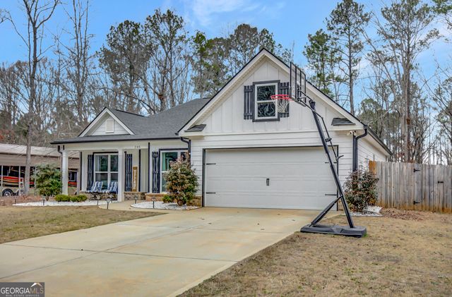 240 Avalee Road, Brooks, GA 30205