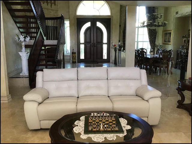 1813 NW 126th Way, Coral Springs, FL 33071