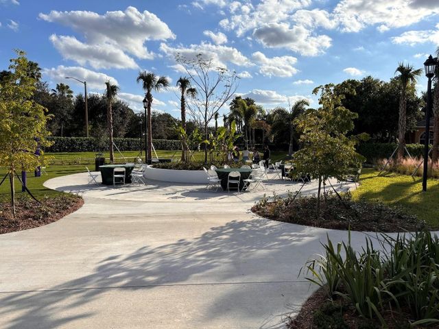 1813 NW 126th Way, Coral Springs, FL 33071