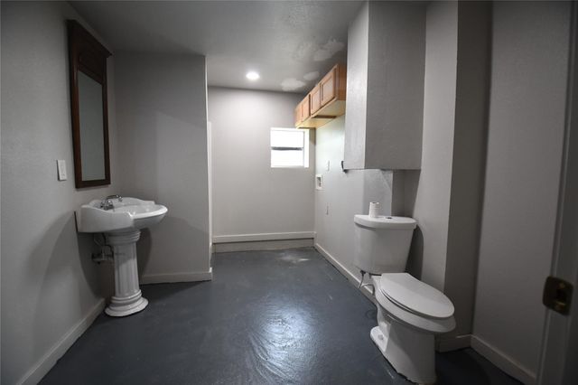 239 County Road 2226, Cleveland, TX 77327