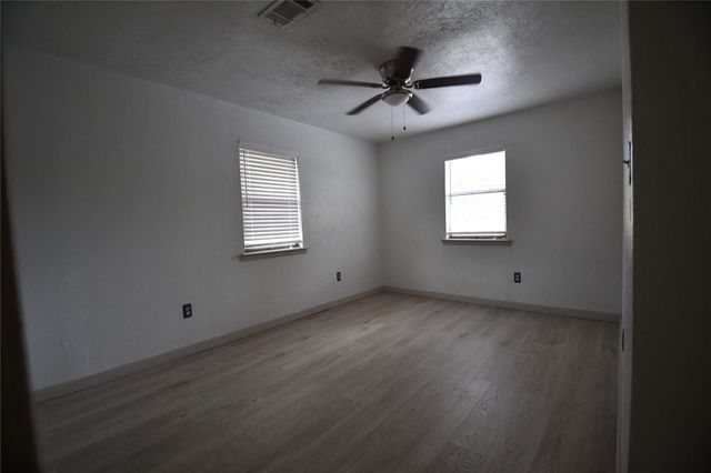 239 County Road 2226, Cleveland, TX 77327