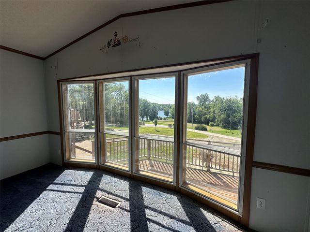 60 W Rock Creek West Street, Kellogg, IA 50135