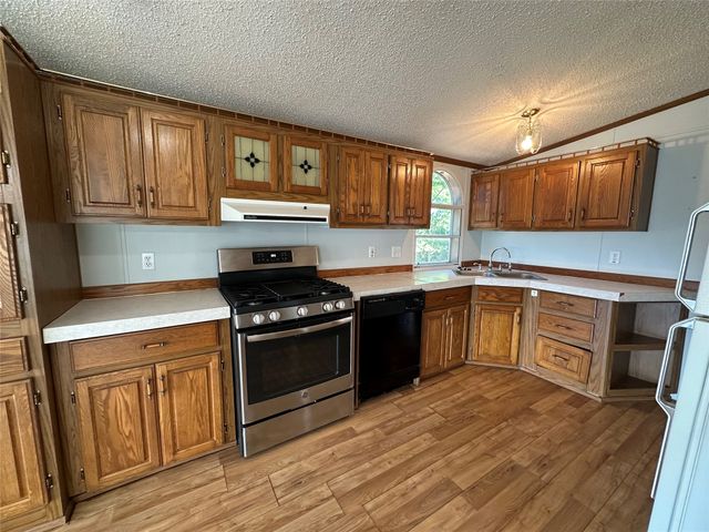 60 W Rock Creek West Street, Kellogg, IA 50135