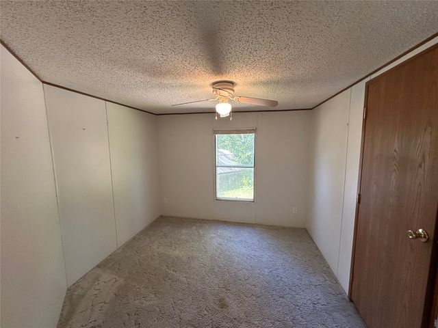 60 W Rock Creek West Street, Kellogg, IA 50135