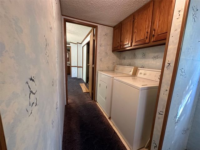 60 W Rock Creek West Street, Kellogg, IA 50135