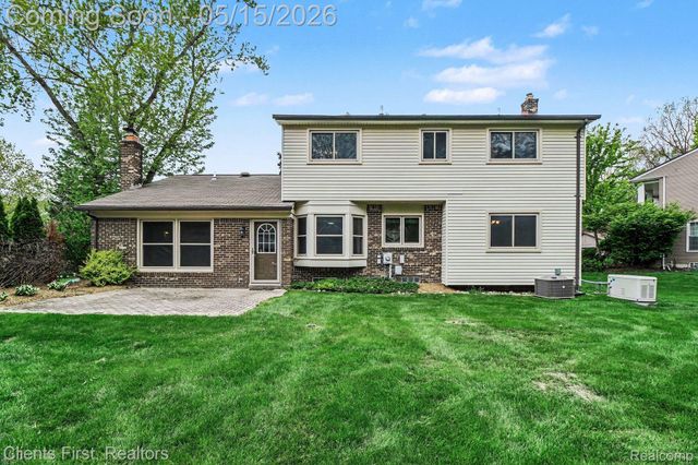 42542 Knollwood Court, Northville Township, MI 48168