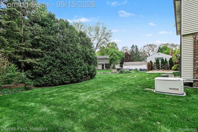 42542 Knollwood Court, Northville Township, MI 48168