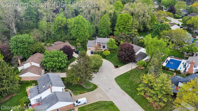 42542 Knollwood Court, Northville Township, MI 48168
