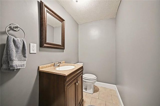 1307 SW 24th Street, Blue Springs, MO 64015