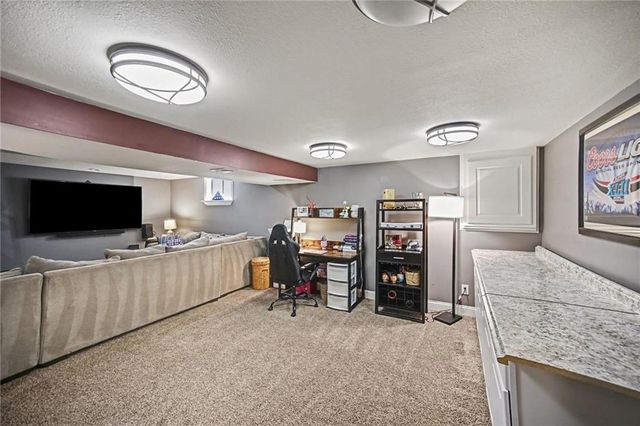1307 SW 24th Street, Blue Springs, MO 64015