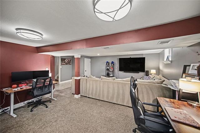 1307 SW 24th Street, Blue Springs, MO 64015
