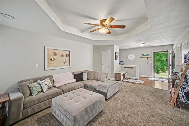 1307 SW 24th Street, Blue Springs, MO 64015