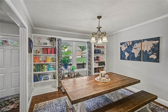 1307 SW 24th Street, Blue Springs, MO 64015