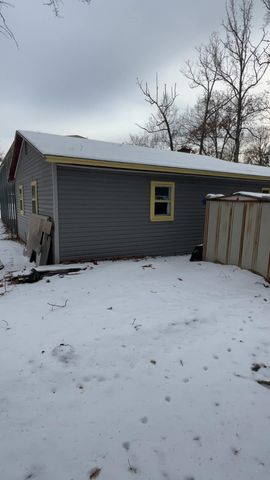 548 Judy Dr Corner, Harrison, MI 48625