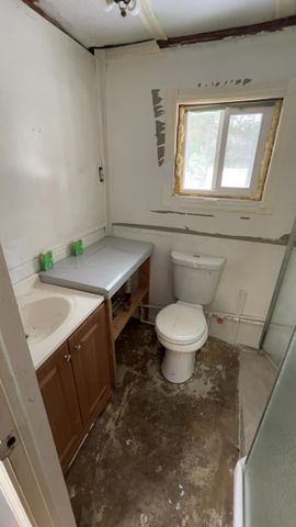 548 Judy Dr Corner, Harrison, MI 48625