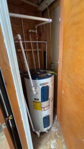 548 Judy Dr Corner, Harrison, MI 48625