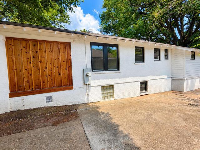 1460 Hartford Avenue, Atlanta, GA 30310