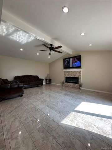 3478 Lancaster Drive, Sterling Heights, MI 48310