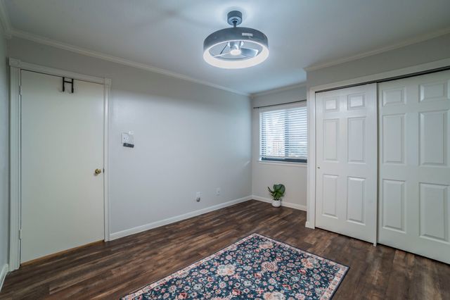 5676 Cedar Creek Drive, Benbrook, TX 76109