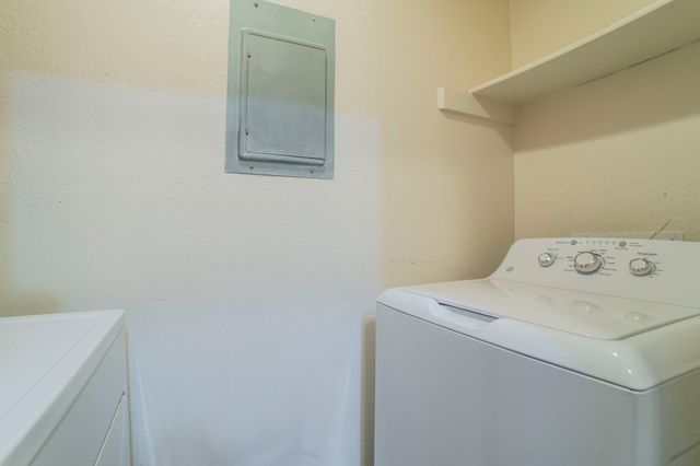 5676 Cedar Creek Drive, Benbrook, TX 76109