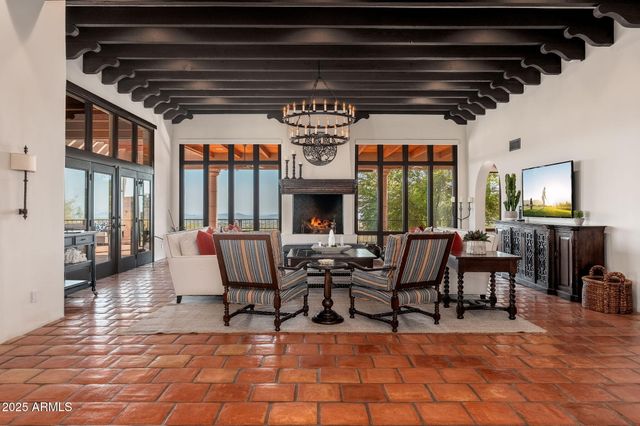 6527 E EL SENDERO Road, Carefree, AZ 85377