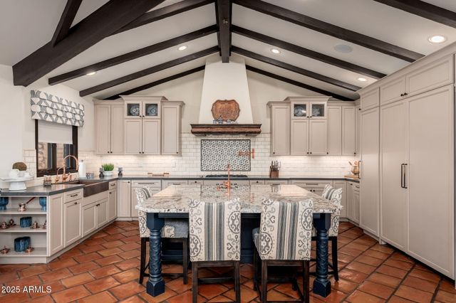 6527 E EL SENDERO Road, Carefree, AZ 85377