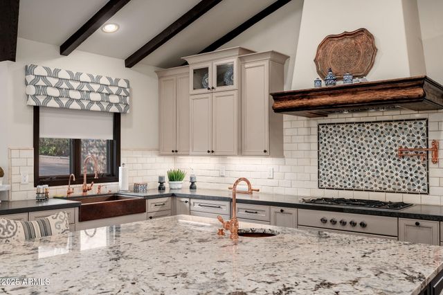 6527 E EL SENDERO Road, Carefree, AZ 85377