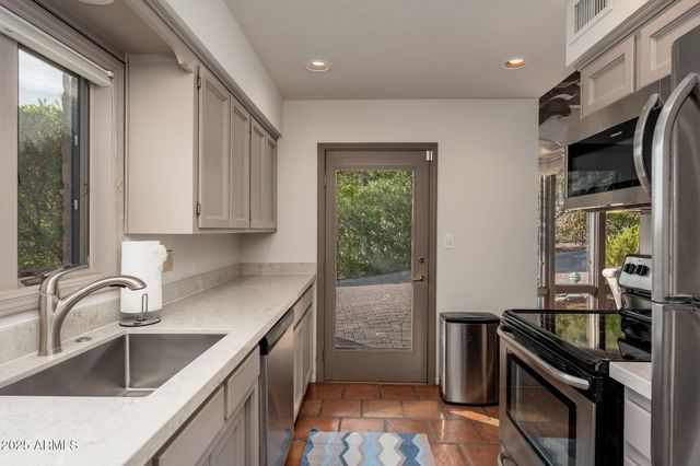 6527 E EL SENDERO Road, Carefree, AZ 85377