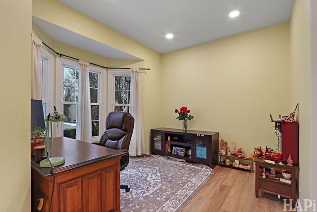 1121 Williamsburg Circle, Grayslake, IL 60030