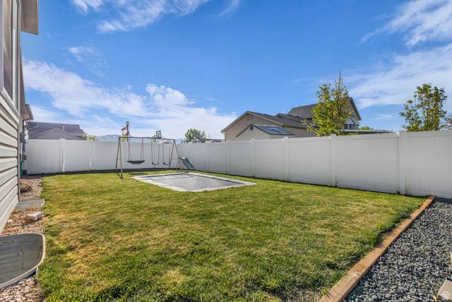 1373 N 2700 W, Clinton, UT 84015