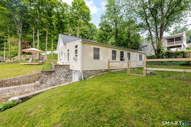 19 Calverton Drive, New Fairfield, CT 06812