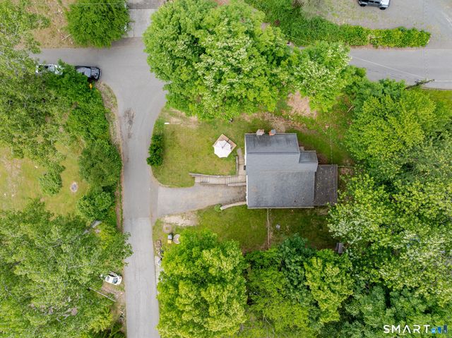 19 Calverton Drive, New Fairfield, CT 06812