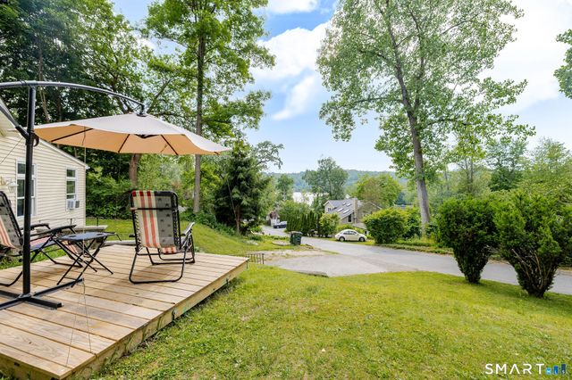 19 Calverton Drive, New Fairfield, CT 06812